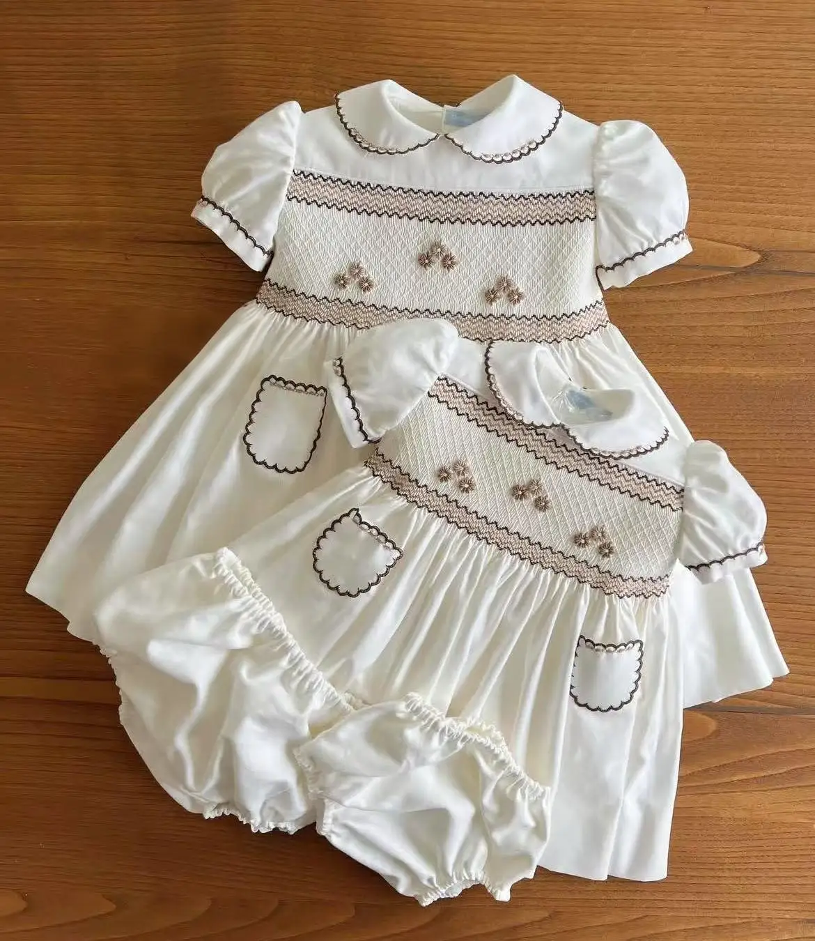 

0-12Y Baby Girl Summer White Handmade Embroidery Smocked Dress With Shorts for Birthday Photography Holiday Eid A270
