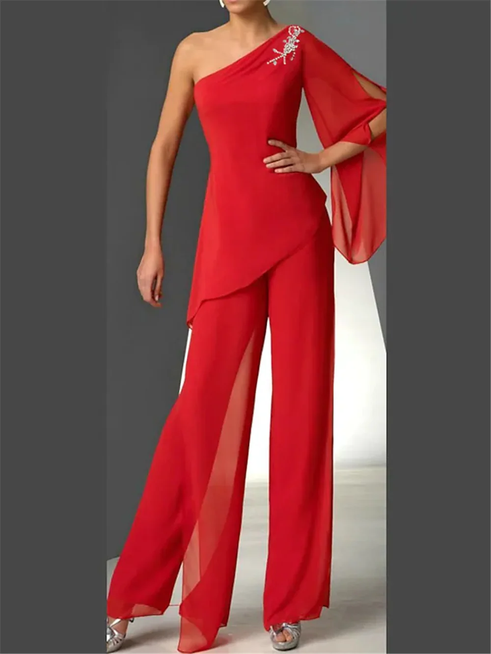 2ชิ้น Jumpsuit แม่ของชุดเดรสเจ้าสาว Elegant Vintage One Shoulder ชั้นความยาวชีฟองแขนยาวกับ Pleats