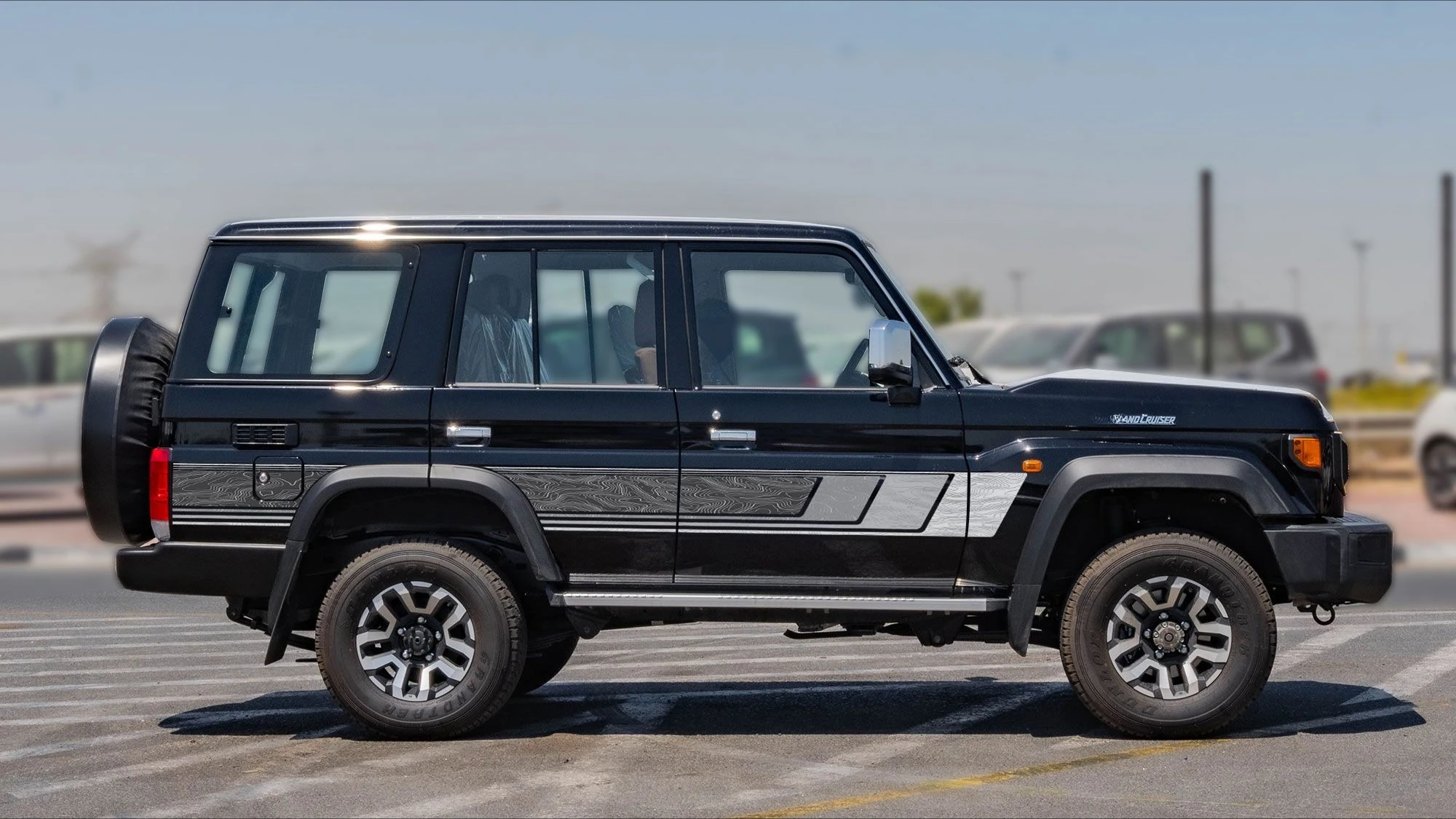 Car Vinyl Stickers LIMITED EDITION TOPOGRAPHIC COBAR BODY STRIPE FOR TOYOTA LAND CRUISER J76-SERIES  (WAGON)