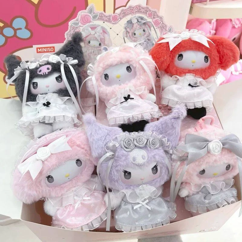 

In Stock Miniso Sanrio Family Rose Garden Dream Plush Mystery Box Series Vinyl Figures Blind Box Kawaii Dolls Pendant Decoration
