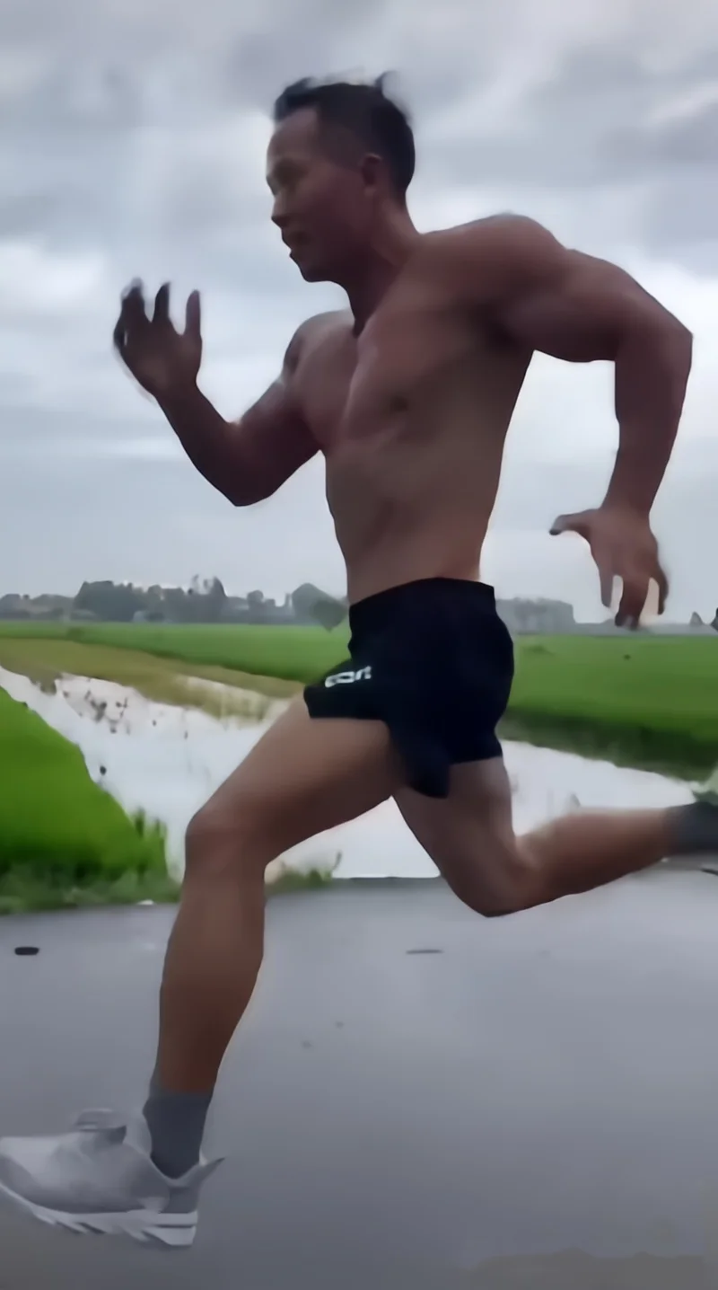 2025 Mens Gym Training Shorts Men Sports Casual Clothing Fitness Workout Running Grid quick-drying compression Shorts Athletics