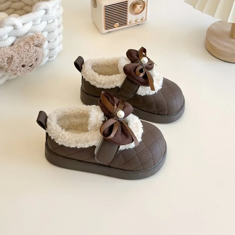 Kinder-Plüsch-Lederschuhe Winter Neue Warme Baumwollschuhe mit Dicker Sohle und Schleife für Mädchen Kleinkinder-Freizeitschuhe Kinder-Loafer – Detail 7