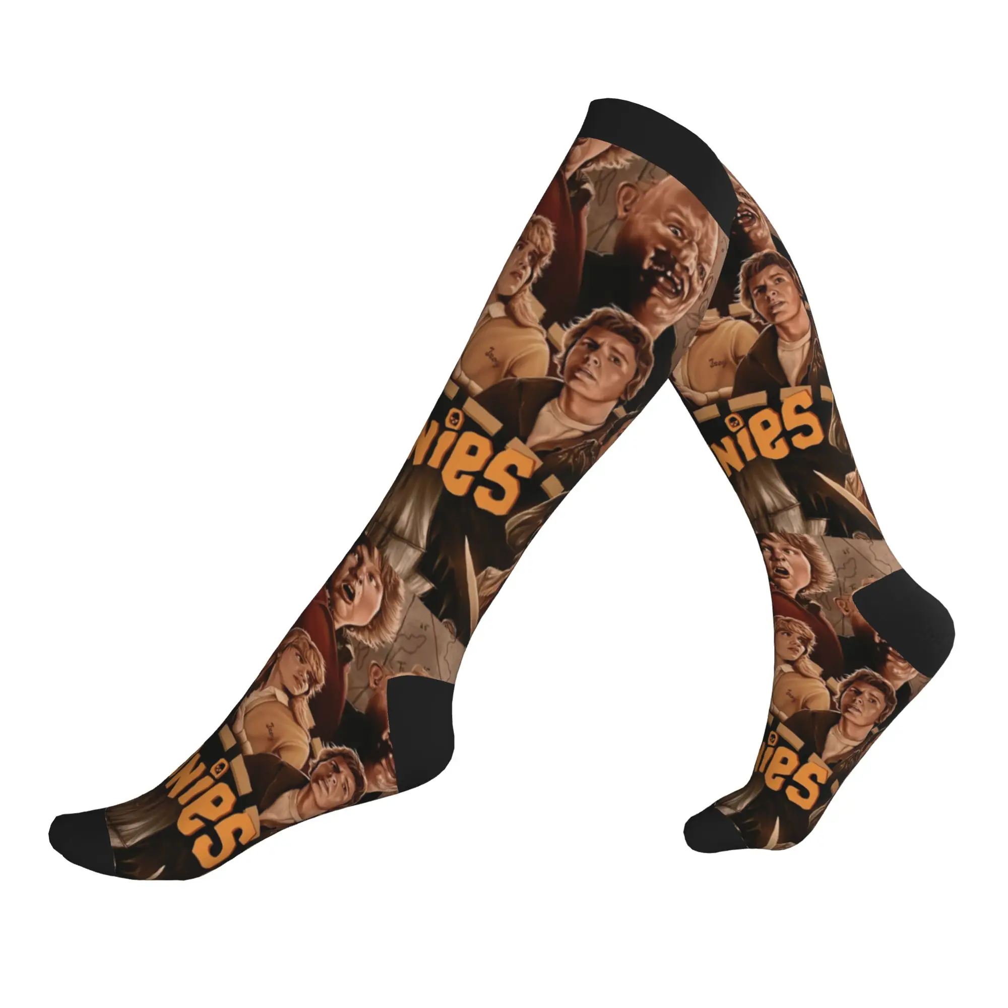 Collage Of The Goonies Calcetines deportivos de compresión para hombre, calcetines de vestir con diseño de película de comedia para niños, primavera, verano, otoño e invierno