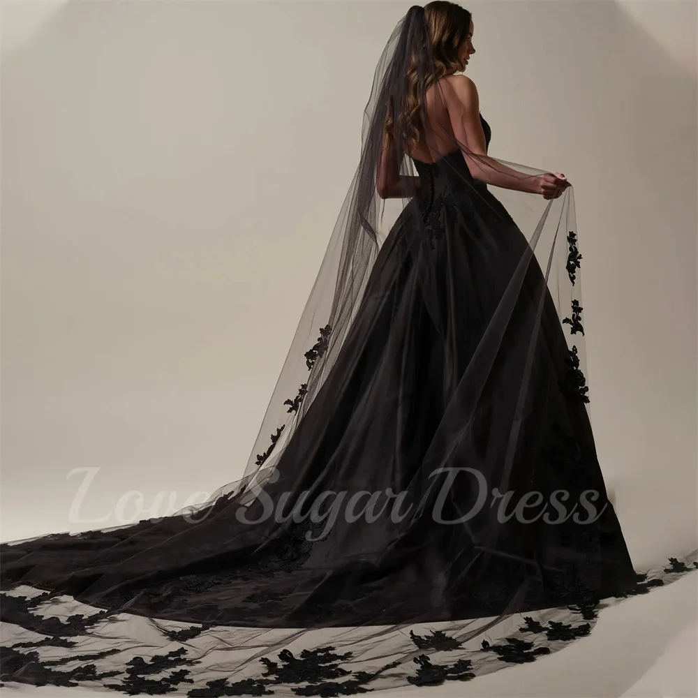 Plus Size Black Wedding Dress With Pockets Applique Lace V Neck Bridal Gowns A Line Back Button Bride Dresses robe de mariée