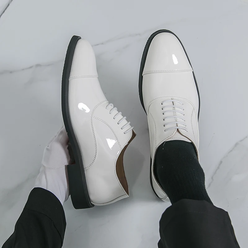 

Классические мужские кожаные туфли с красной подошвой, удобные, нескользящие, для офиса и деловых встреч, с ремешком на подошве, свадебные туфли