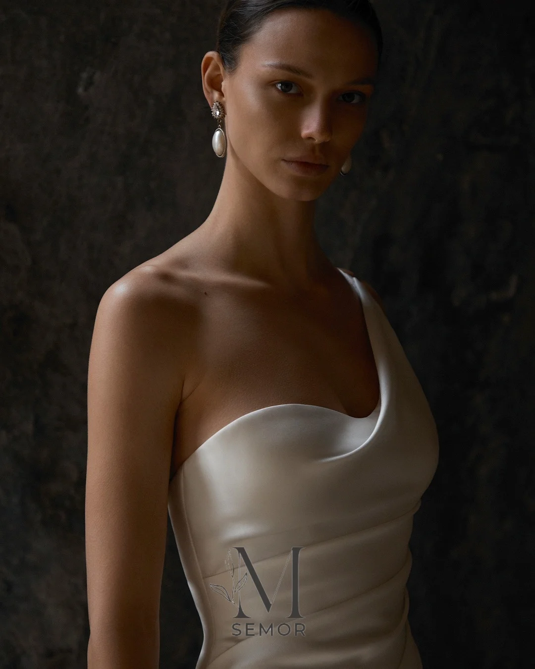 Semor 2027 White A-Line Wedding Dresses One Shoulder Shawl Satin Evening Wedding Ball Gowns Women Bridal Prom Dress Customized
