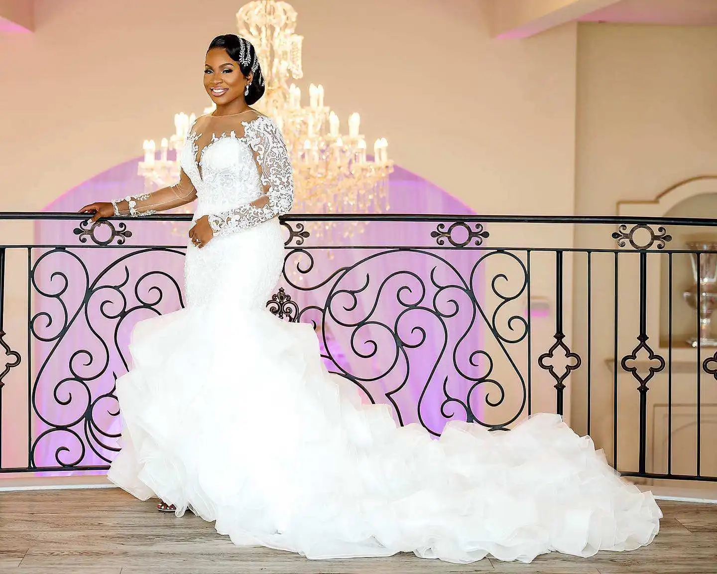 Customized Sheer Neck Lace Appliques  Elegant  Wedding Dress Vestido De Noiva  Long Sleeves Garden Cascading Ruffles Bridal Gown
