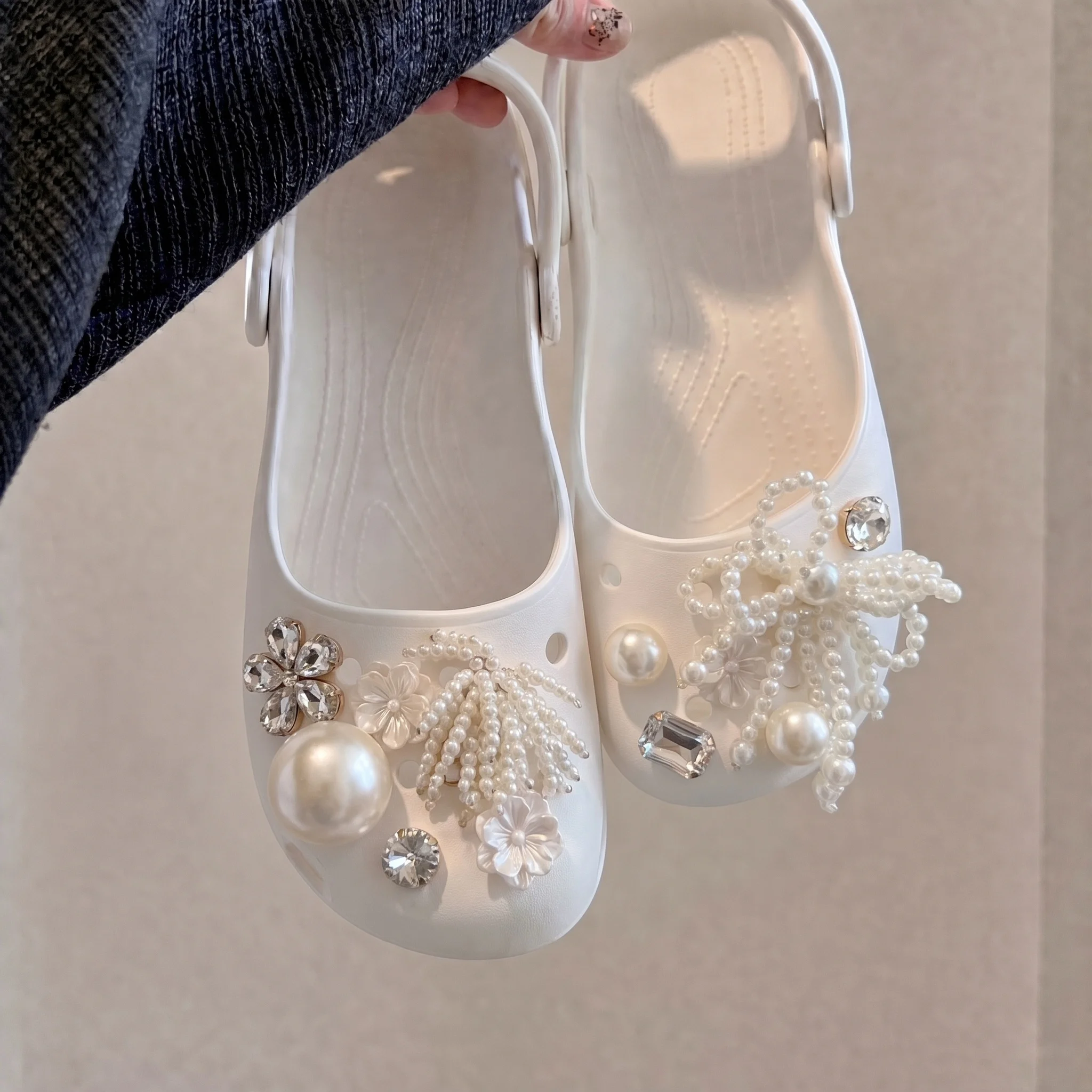 Mary Jane Clogs Pearl Rhinestone Decor EVA Hole Shoes Summer Non-slip Platform Garden Slippers