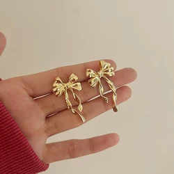 Elegant Bowknot Stud Earrings Vintage Statement Gold Color Earrings Women's Charm Daily Versatile Party Jewelry Gifts