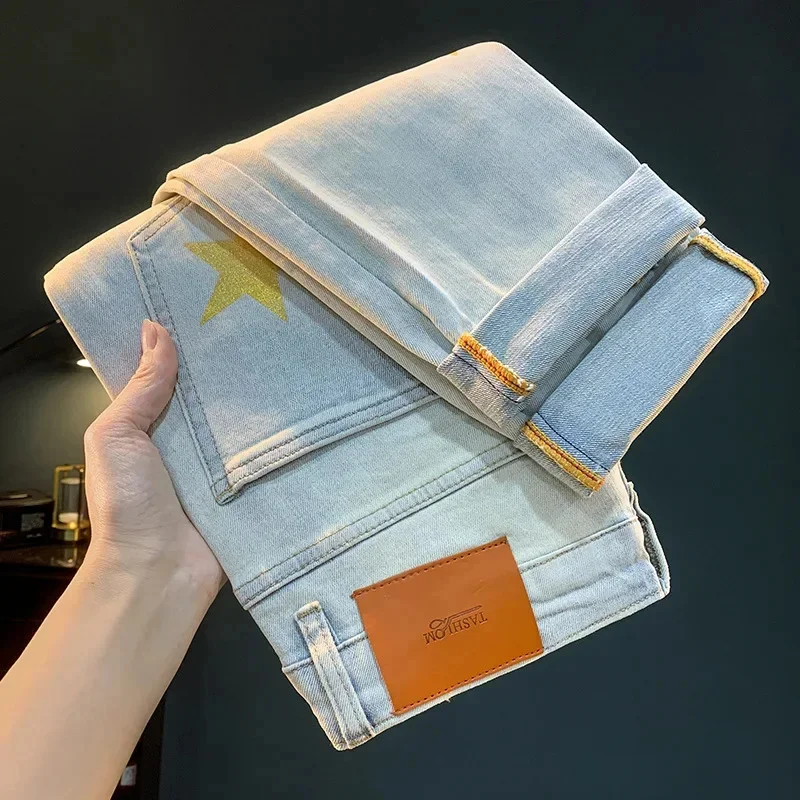 

Высококачественные летние мужские джинсы, модные, легкая роскошь, золотой звездный принт, эластичные, облегающие, повседневные брюки на небольшую ногу