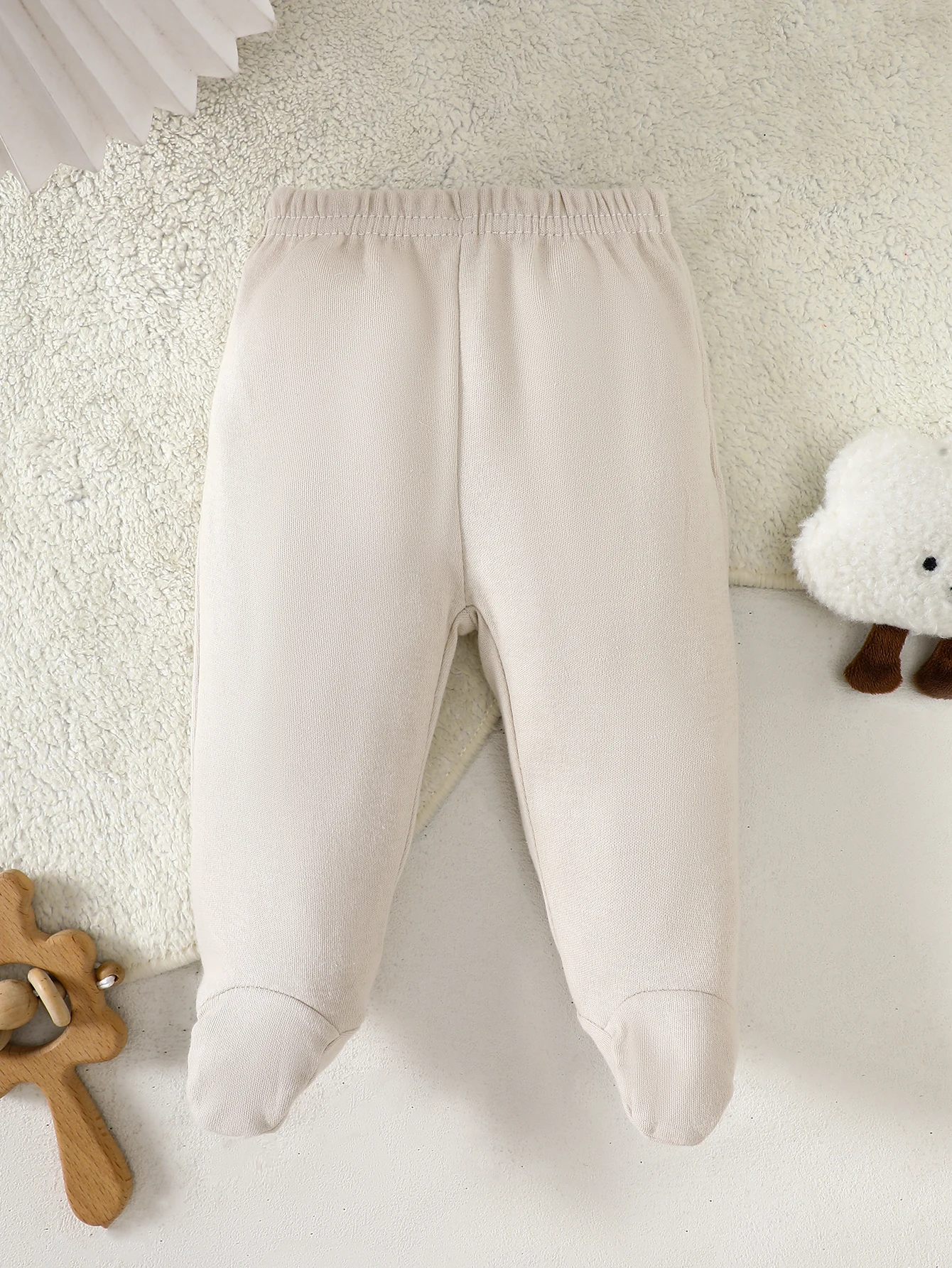 8-teiliges Unisex-Neugeborenen-Set, Beige Baby-Outfit mit Hasenmuster, Weiche Baumwolle für Alle Jahreszeiten, 0-9 Monate – Detail 6
