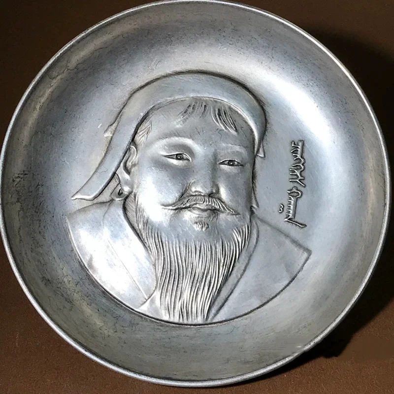

Antique collection Genghis Khan character relief eight treasure plates retro decorative plates home desktop ornaments