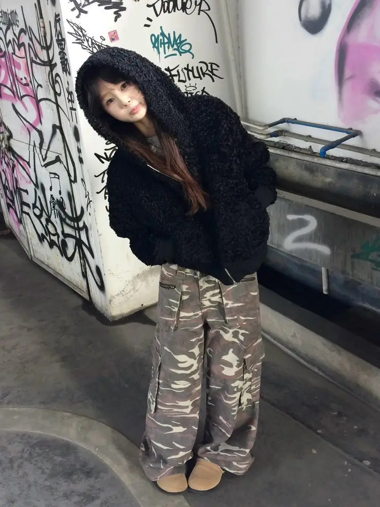 

Lamb Wool Jacket Women Harajuku Professional Commuting Woolen Velvet Contrast Anti-Static Aviation Punk Printed Panelled Style