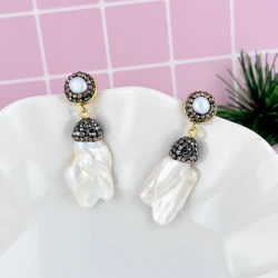 Natural Baroque Pearl Earring For Women Retro Handmade Rhinestone Stud Earrings Trendy Irregular Freshwater Pearl Pendant Jewels