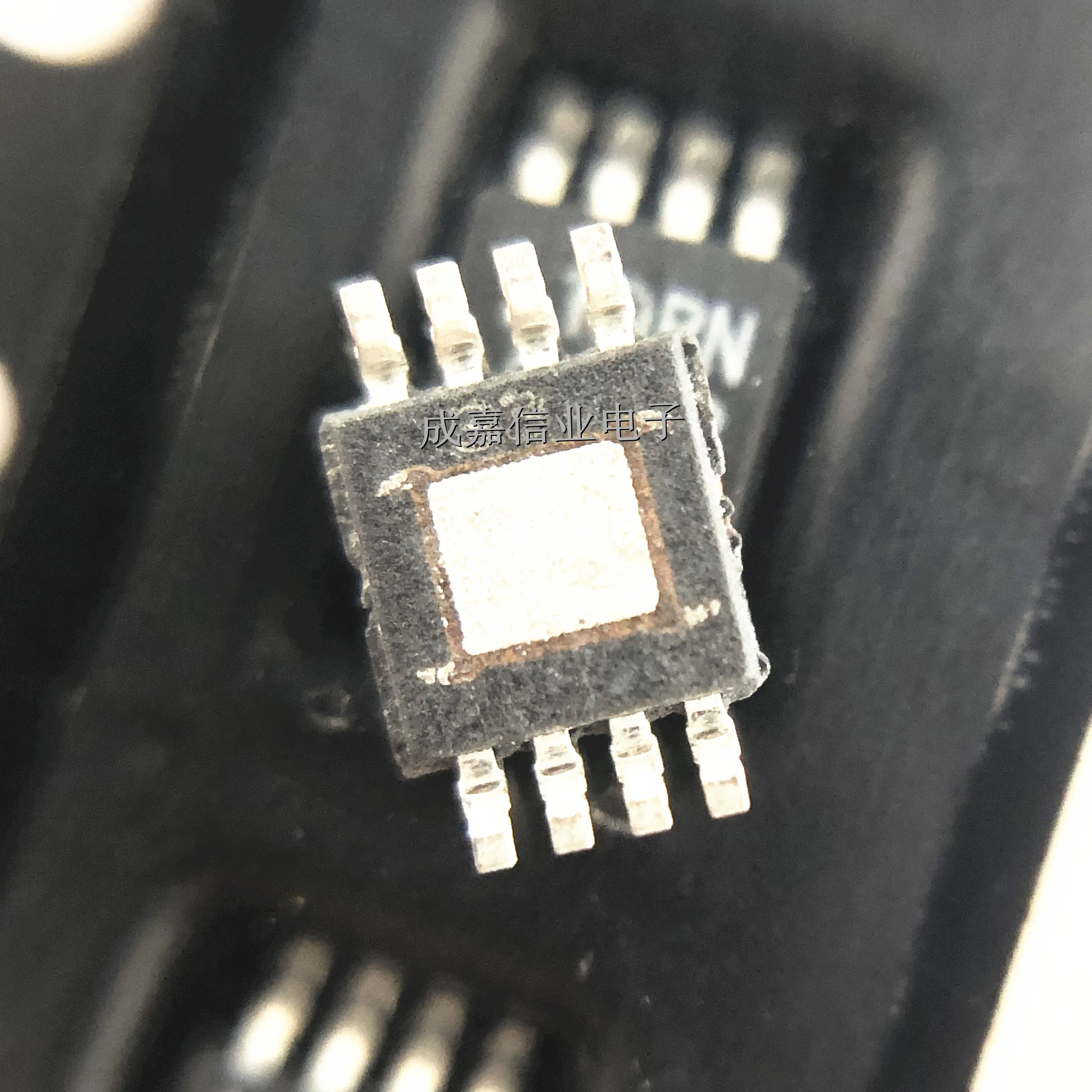10pcs/Lot LT3080EMS8E-1#TRPBF MSOP-8 MARKING;LTDPN LDO Voltage Regulators Parallelable 1.1A 0 V to 36 V