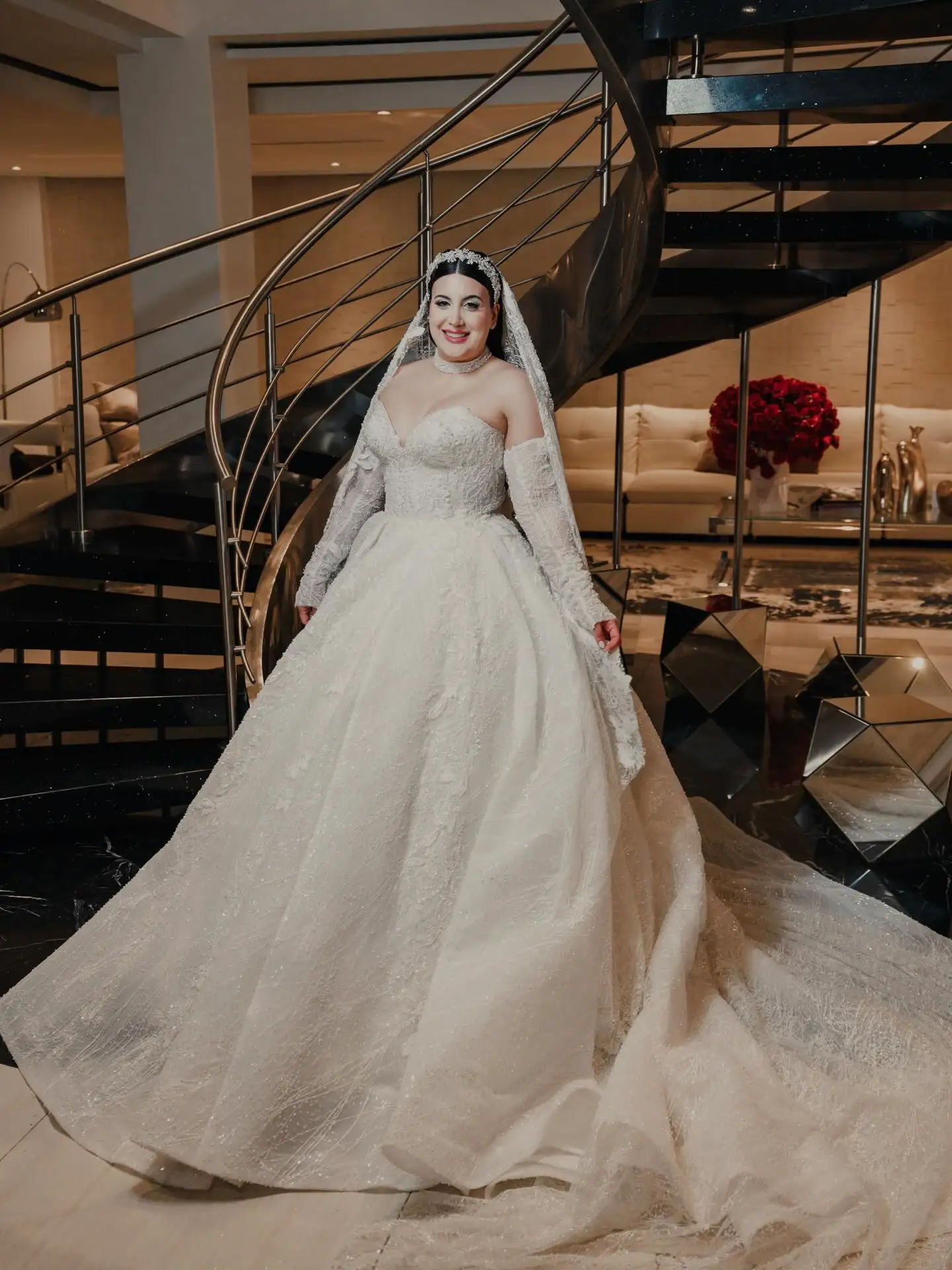 

Customized Luxury Ball Gown Wedding Dress Off Shoulder Long Sleeve Beaded Lace Appliques Sparkly Bridal Gown Vestidos De Novia