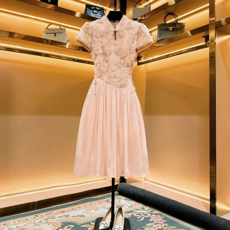 Original Embroidery Light Luxury Designer Elegant Temperament Commuting Summer Slim Waist Dress 2026 New High Appearance Level