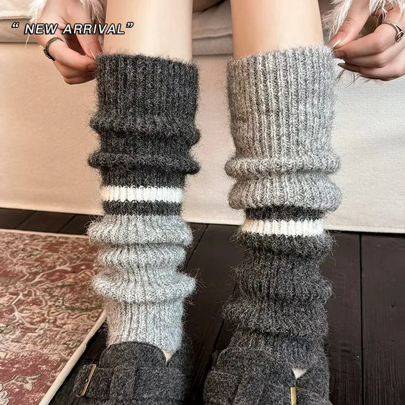 

American Retro Color Block Slouch Socks Women Vintage Knitted Leg Warmers Winter Warm Thick Cotton Mid Tube Socks Pile Stockings
