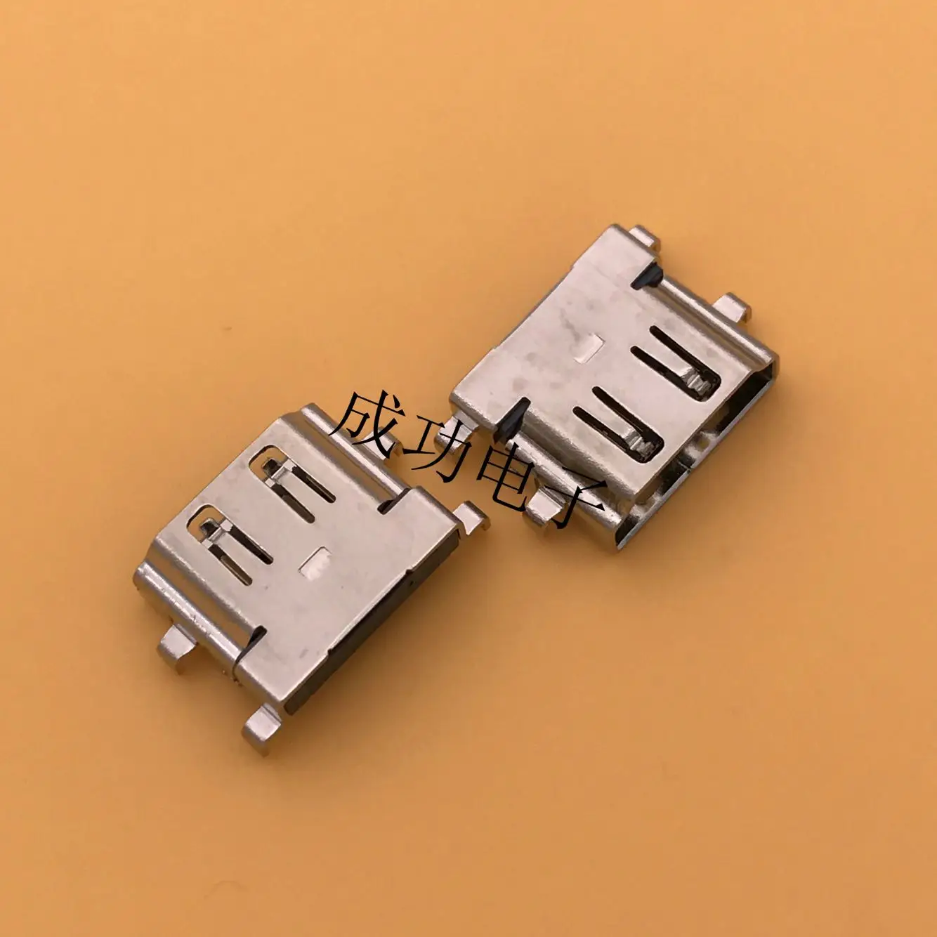 For HDMI A TYPE 19P female seat sink plate reverse, 3.37 four-pin DIP 90-degree double-row pin insert board on board