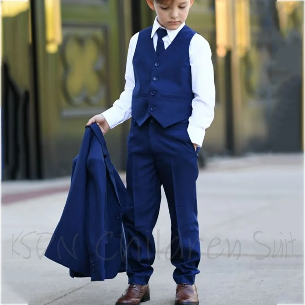 

Темно-синий костюм для мальчиков из трех предметов, модный однобортный однобортный однобортный костюм с лацканами для дня рождения, выпускного вечера, индивидуальный наряд