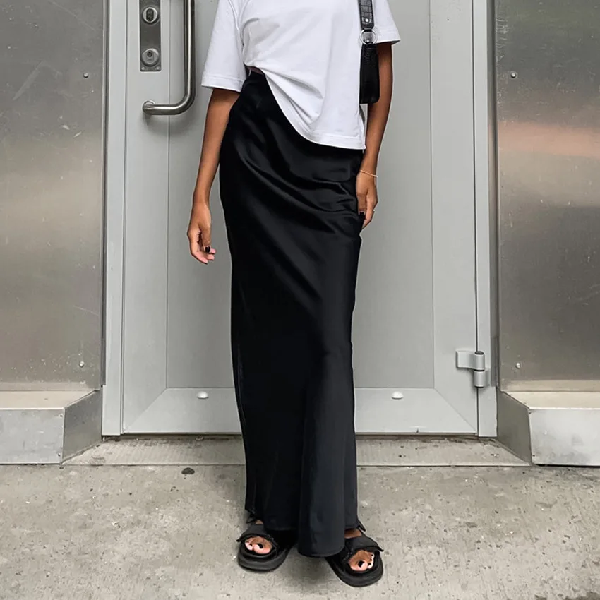

2026 Spring Women's Imitation Acetate Black Midi French Commuter Satin Draped Fishtail Long Skirt