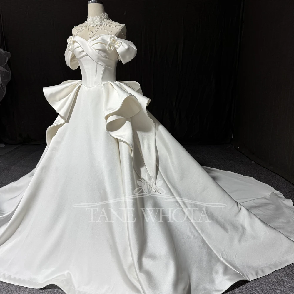 Vestido de novia con hombros descubiertos y lazo en la espalda con cordones - Vestido de novia personalizable