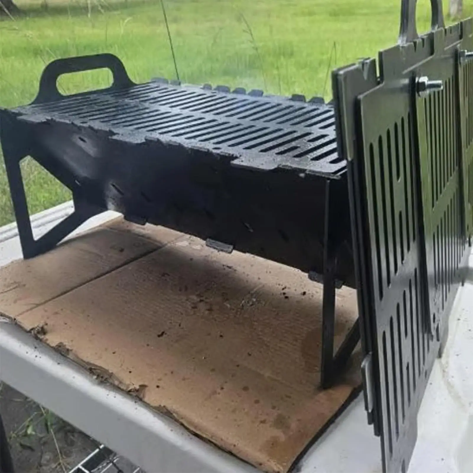 

Foldable Metal barbecue Grill Heavy Duty Camping Campfire Grill Trough Roasting Stand Charcoal Grills Smoker Accessory