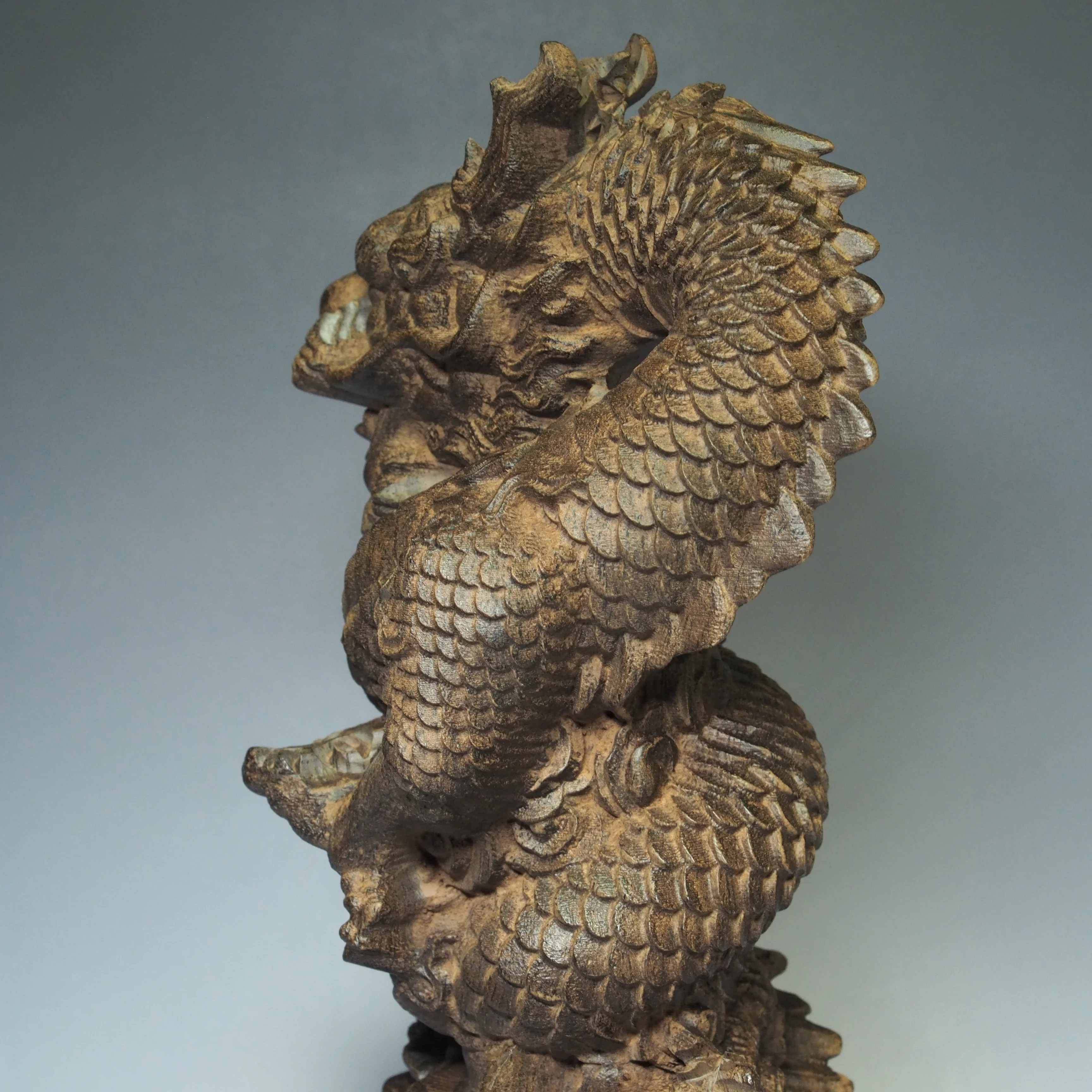 Vietnamese agarwood carving Chinese dragon ornaments home living room TV cabinet decoration fortune cornucopia crafts ornaments