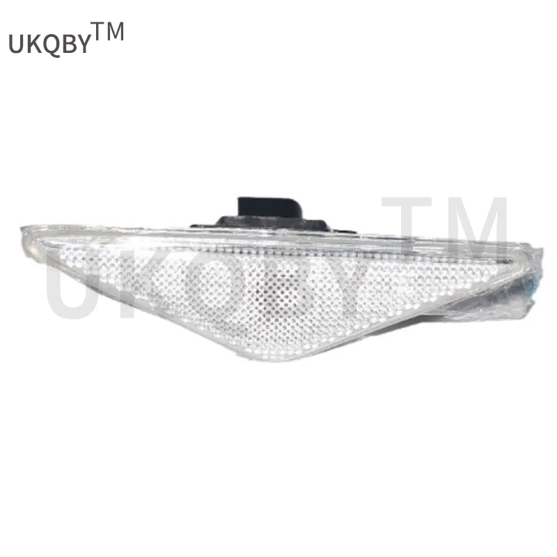 Montaje de luz lateral aplicable a Fo rd Mo nd eo 1S7A13K354AE