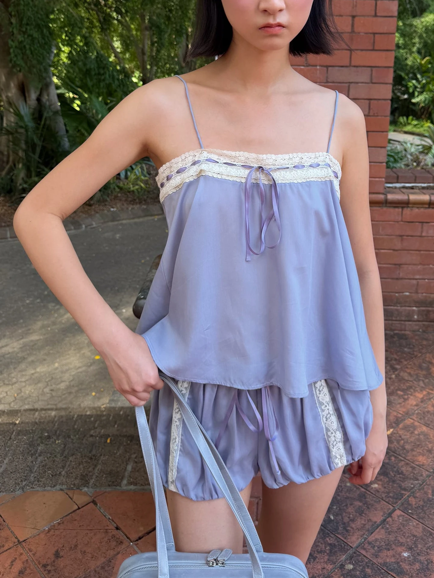 

Топ с кружевными завязками и тонкими бретелями, сделанный моей мамой, из атласной ленты, без спинки, женская верхняя одежда, повседневный свободный крой