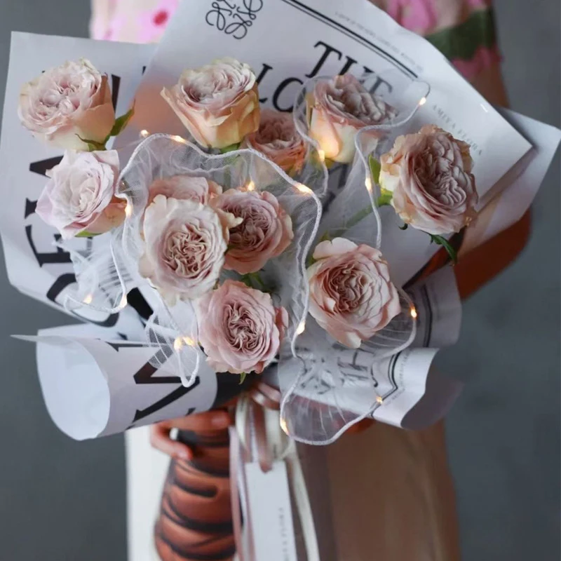 

Новая упаковочная бумага для цветов со светодиодами (1 шт.), сетчатая волнистая ткань, декор для букетов, свадеб, дней рождения, подарков