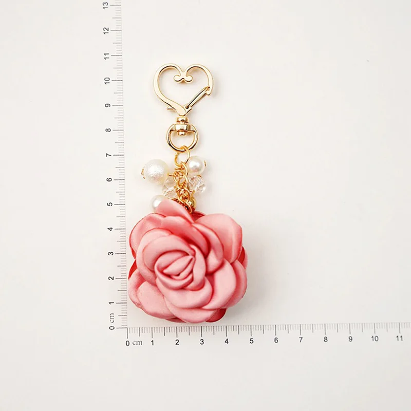 Donne Charms tessuto rosa fiore palla portachiavi borsa ciondolo regalo creativo femminile gioielli festa di moda portachiavi regalo