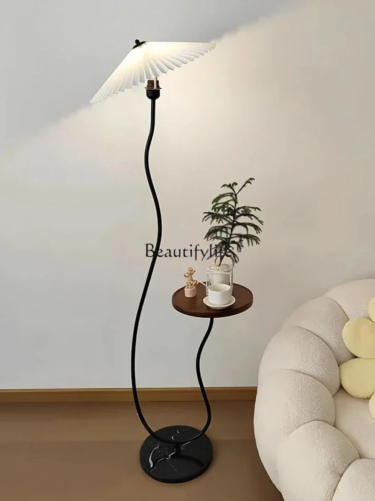 

z.Creative living room sofa next to the Nordic bedroom storage coffee table vertical luminous ornament