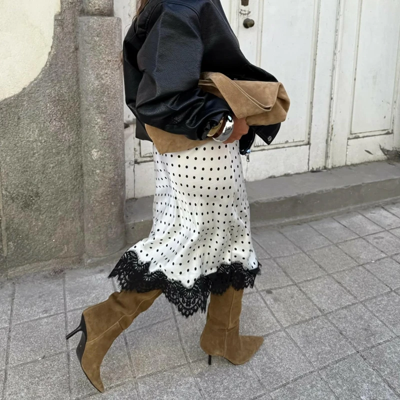 Combhasaki 女性夏エレガントなシルキー Y2k ヴィンテージドットプリントシアーフローラルレーストリム裾パッチワークサテンシルク A ラインロングスカート