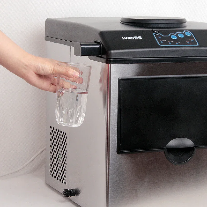 

25kg/24H Automatic Electric Ice Maker Machine Desktop Bullet Round Milk Tea Shop Bar Ice Cube Making Home Freezing Appliances