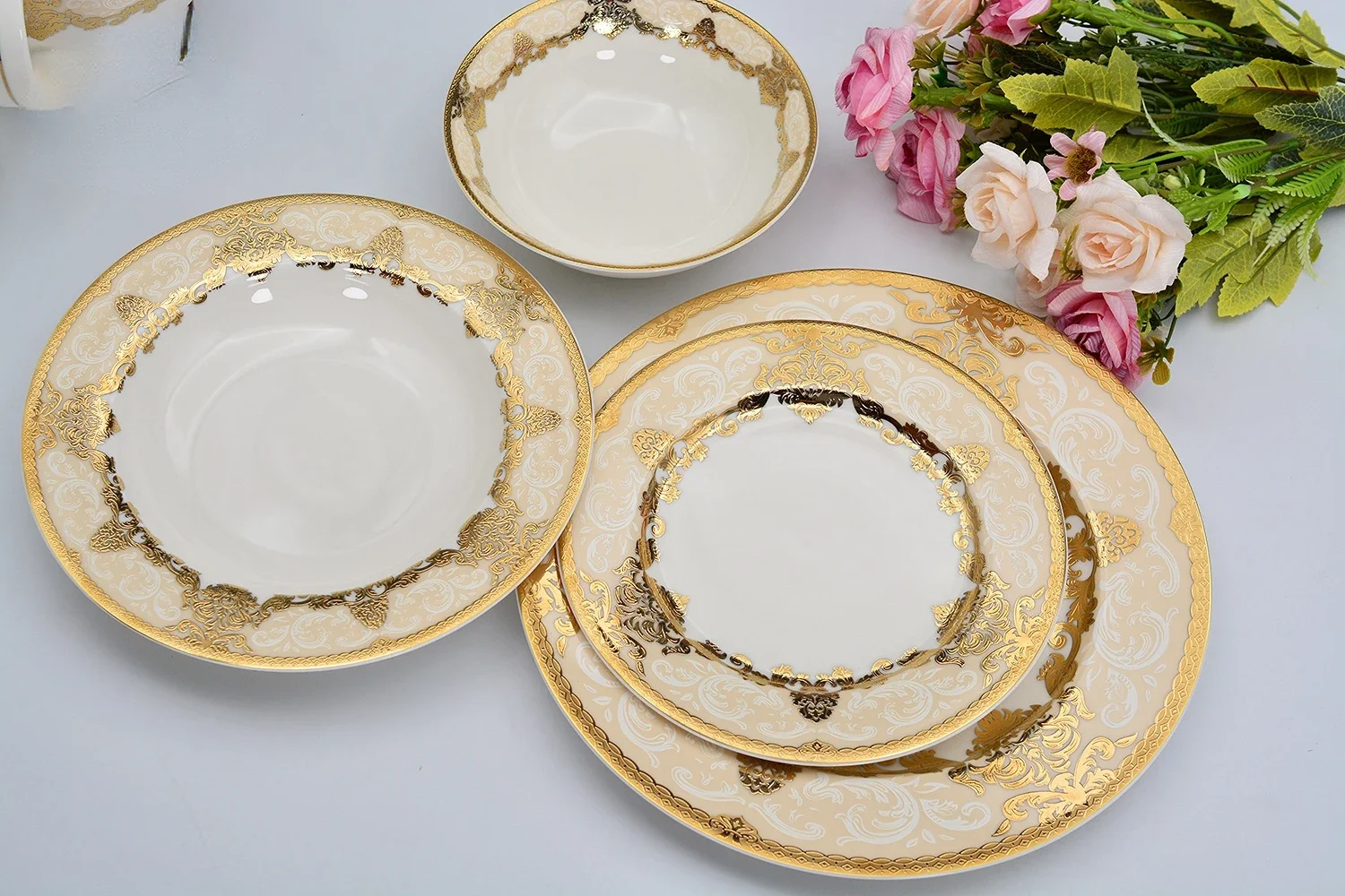 24 pcs household dishes & plates and bowls set golden porcelain dinner set ceramic dinnerware sets