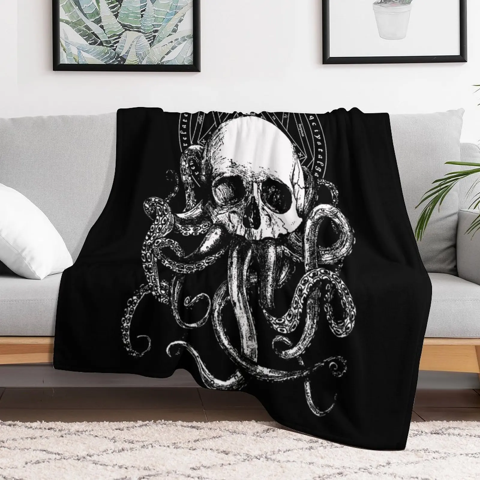 

Pieces of Cthulhu Throw Blanket blankets ands Sofa Thin Soft Plush Plaid Blankets