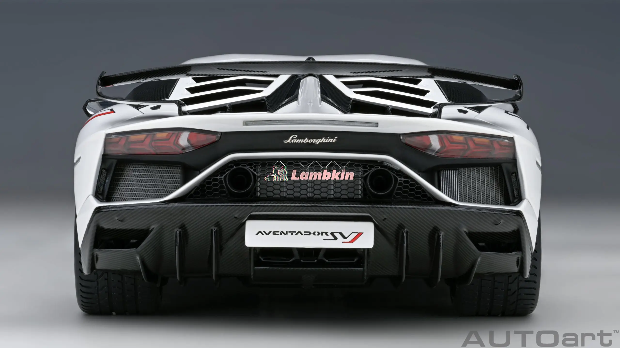 Autoart 1/18 For Lamborghini AVENTADOR SVJ Car Model