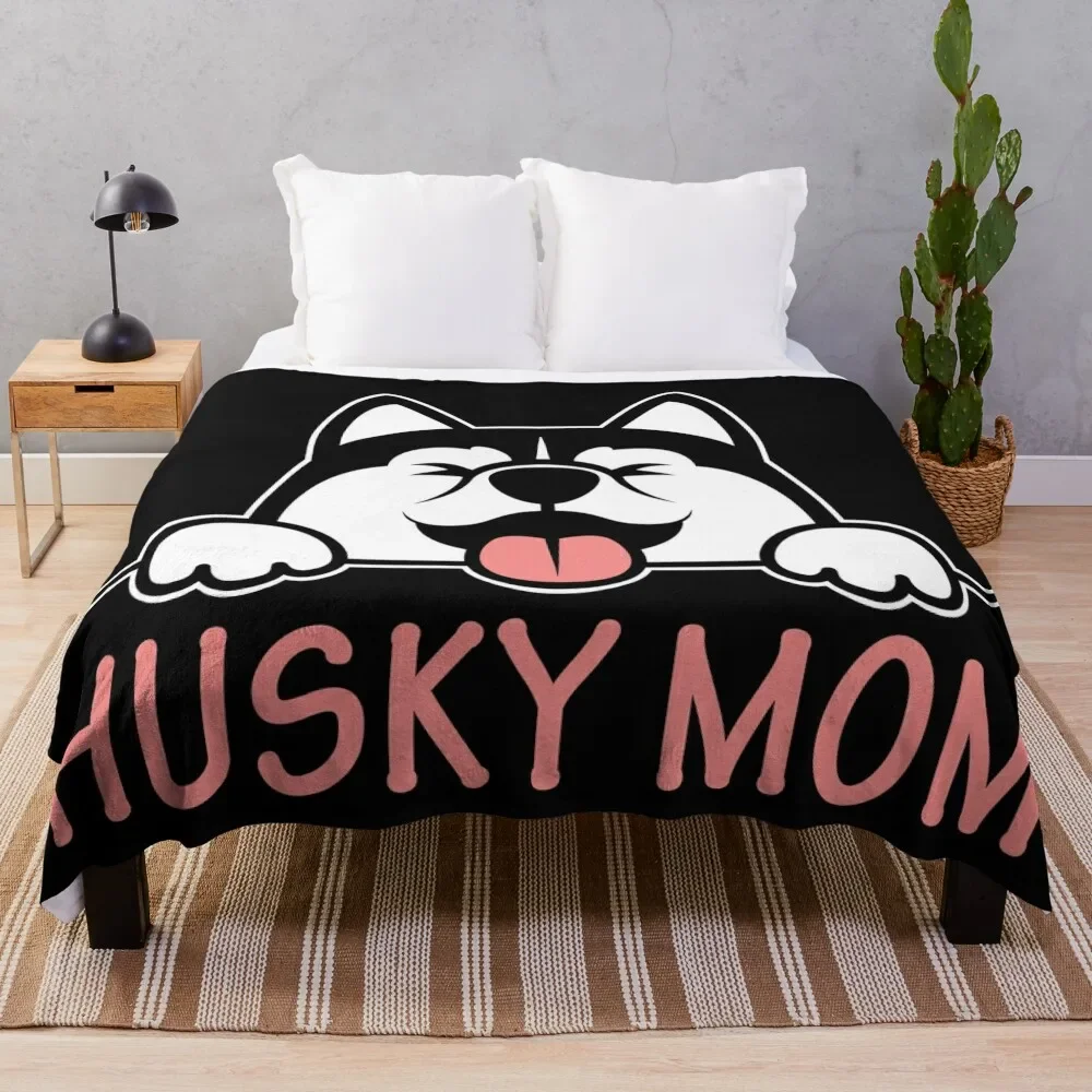 

Siberian Husky Mom Throw Blanket