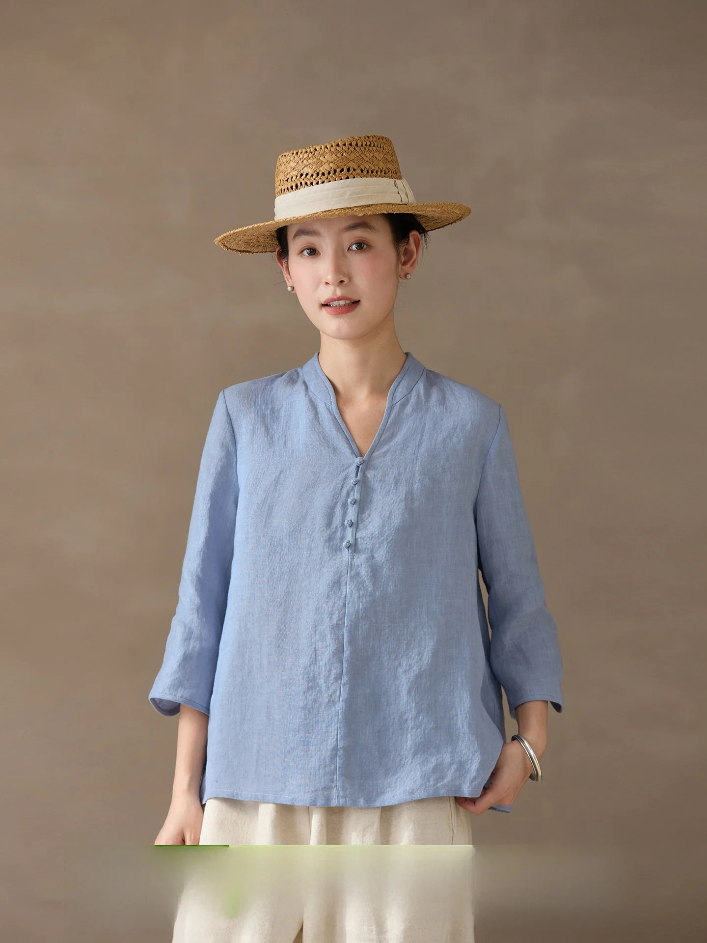 

Футболка Biyan Hanma, оригинальный дизайн, повседневная, с V-образным вырезом, дышащая, свободного кроя, с защитой от УФ-излучения, три четверти рукава, однотонная