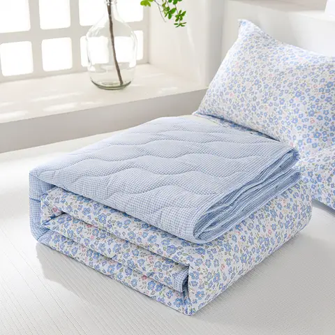 Cooling Summer Quilt Refreshing Quilted Cool Blanket Lightweight Breathable Duvet Single Double Comforter New Soft Skin-friendly