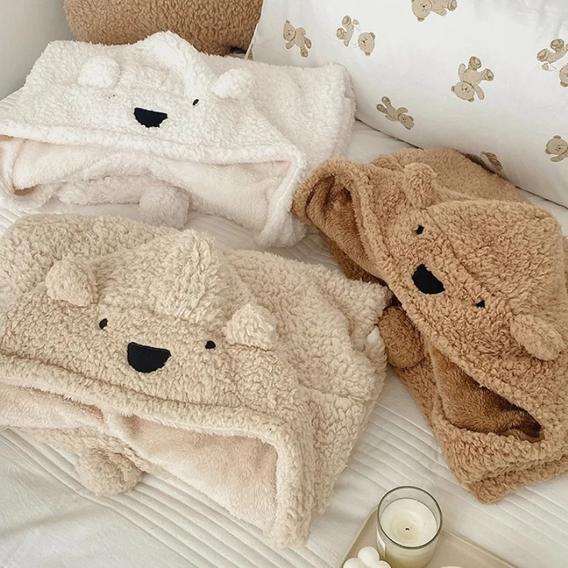 Bear Hooded Throw Blanket Winter Bear Fleece Shawl Cloak Women Warm Blanket For Office Bedroom Room Wearable Soft Cute Blankets