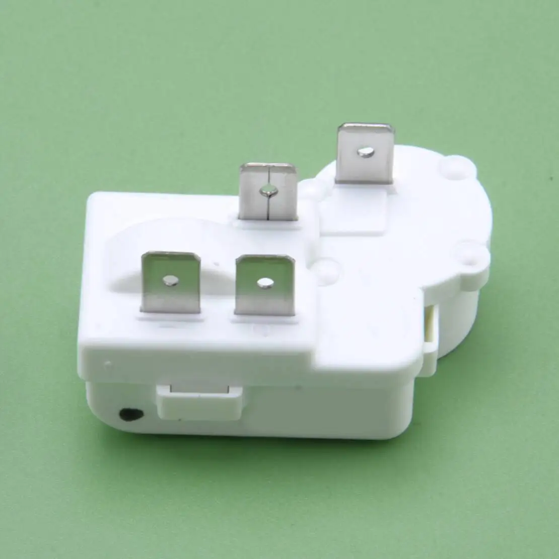

ZHB54-120P4.7 ZHB60-120P4.7 ZHB88-125P4.7 4 Pin Refrigerator Over Load Protector Compressor PTC Starter Relay fit for Haier