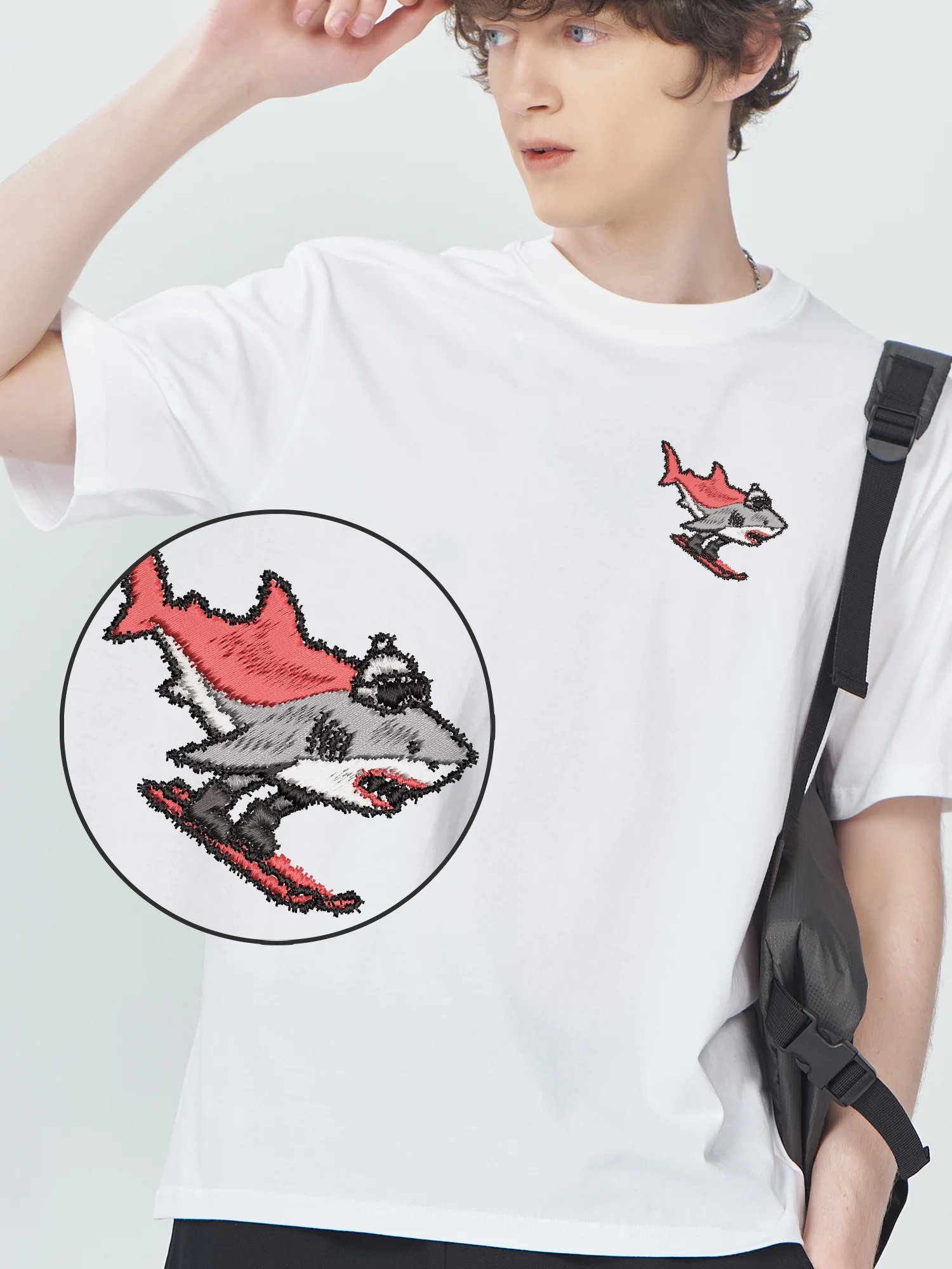 

Fish Skiing Embroidered T Shirts Luxury Designer T-Shirt Men Women 100% Cotton Breathable Summer Embroidery Tops