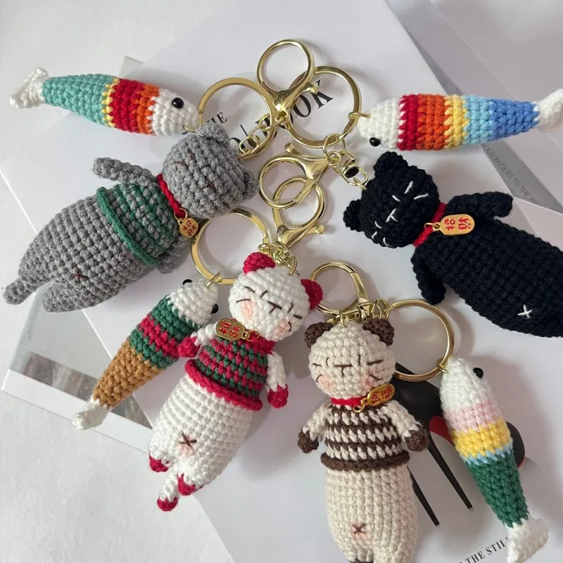 Niedlicher gehäkelter Katzenanhänger, kreativer gestrickter Katzen-Schlüsselanhänger, handgefertigter gewebter Tier-Schlüsselring, Rucksack-Deko-Geschenk – Detail 1