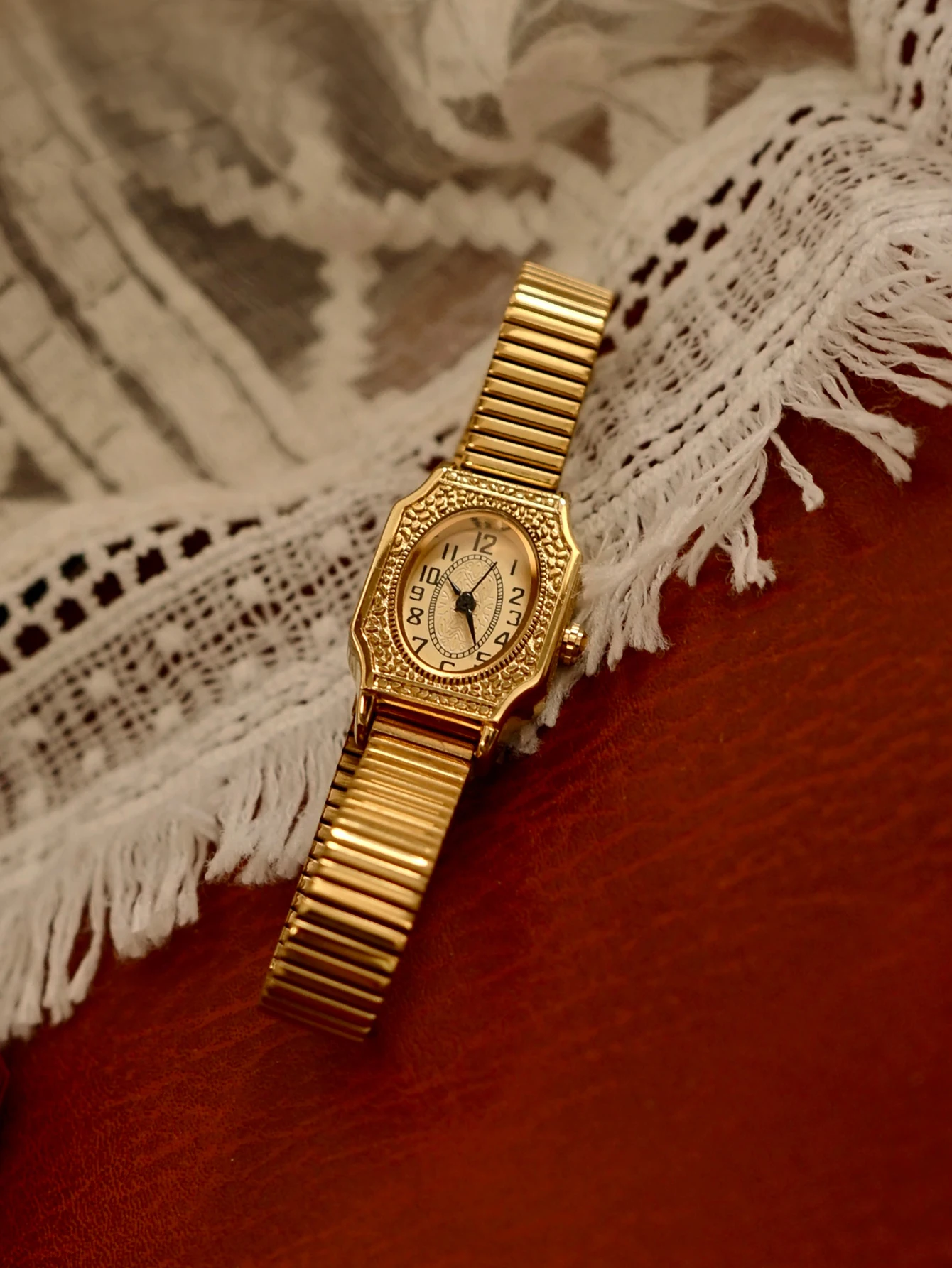 

1 new gold French classic retro style ladies waterproof quartz watch stainless steel strap rectangular dial Arabic scale