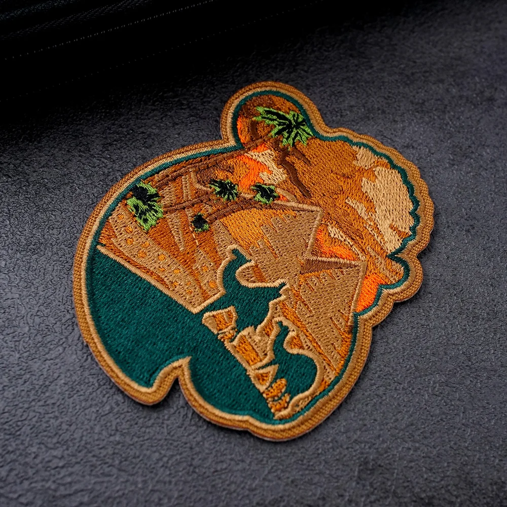 Camel Size:7.3x9.0cm Patches Embroidery Applique Ironing Sewing Supplies Decorative Badges For Clothing Green