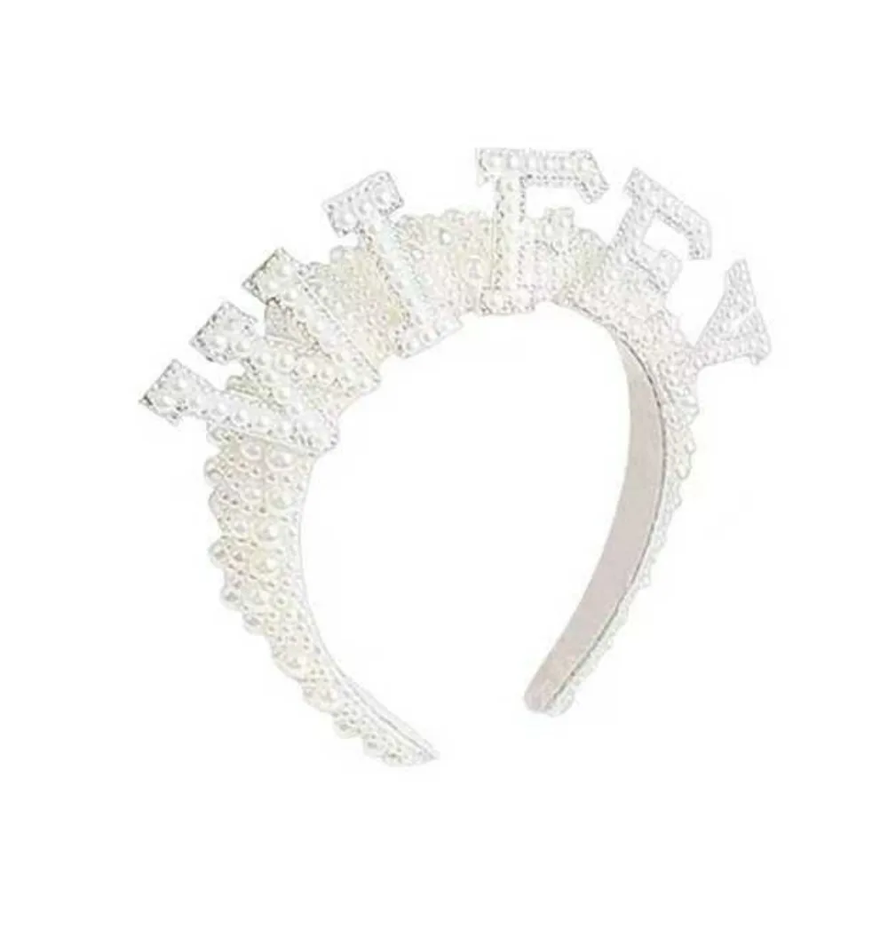 PESENAR Elegant Bride to be Wedding Accessory Collection Veil, Pearl Headband, Sash And Badge