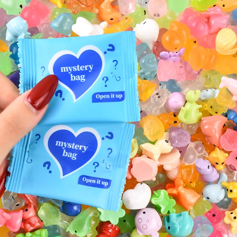 50 قطعة أكياس مفاجأة أعمى توهج في الظلام صغيرة الراتنج الحيوانات أكياس أعمى الجنية حديقة ديكور المشهد الصغير هدايا عيد الميلاد