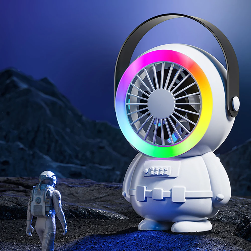 

2024 Новый перезаряжаемый настольный вентилятор Astronaut USB Маленький вентилятор 3 режима 1500 мАч с ночником Охлаждающий настольный вентилятор для офиса и общежития